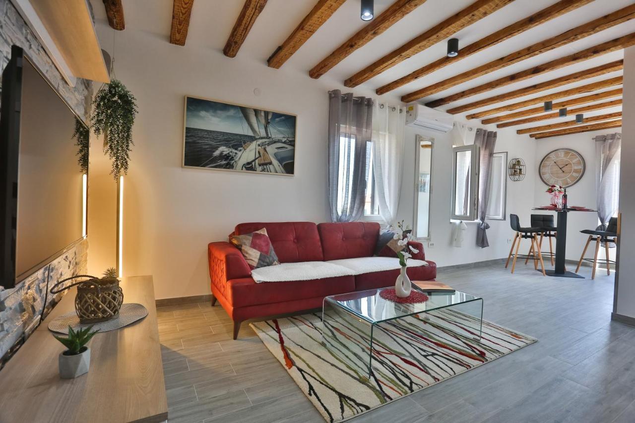 Split Inn Apartments ภายนอก รูปภาพ