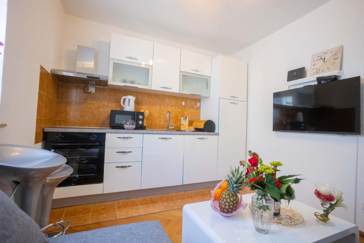 Split Inn Apartments ภายนอก รูปภาพ