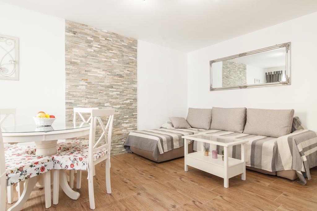 Split Inn Apartments ภายนอก รูปภาพ