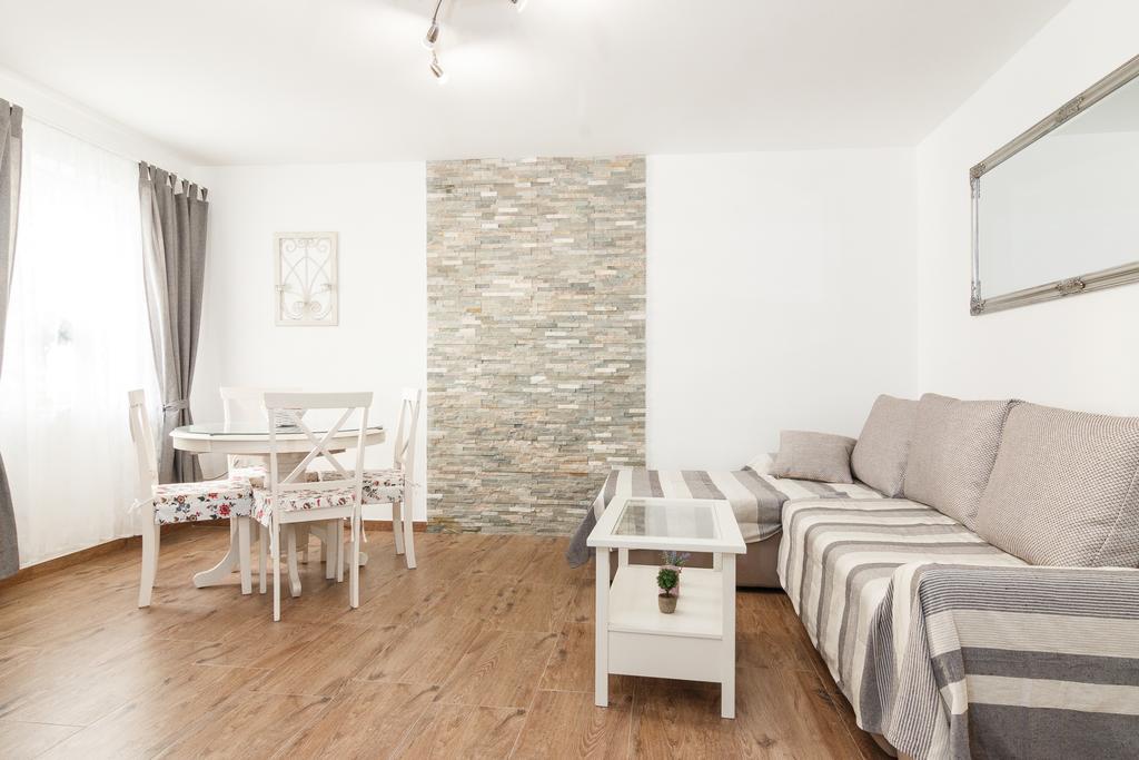 Split Inn Apartments ภายนอก รูปภาพ