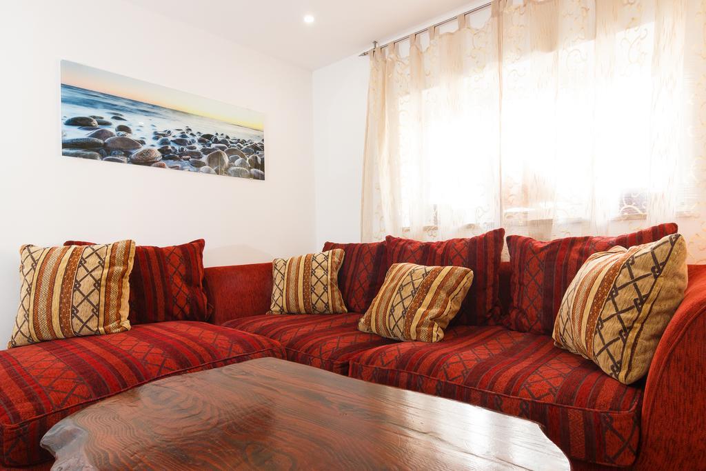 Split Inn Apartments ภายนอก รูปภาพ